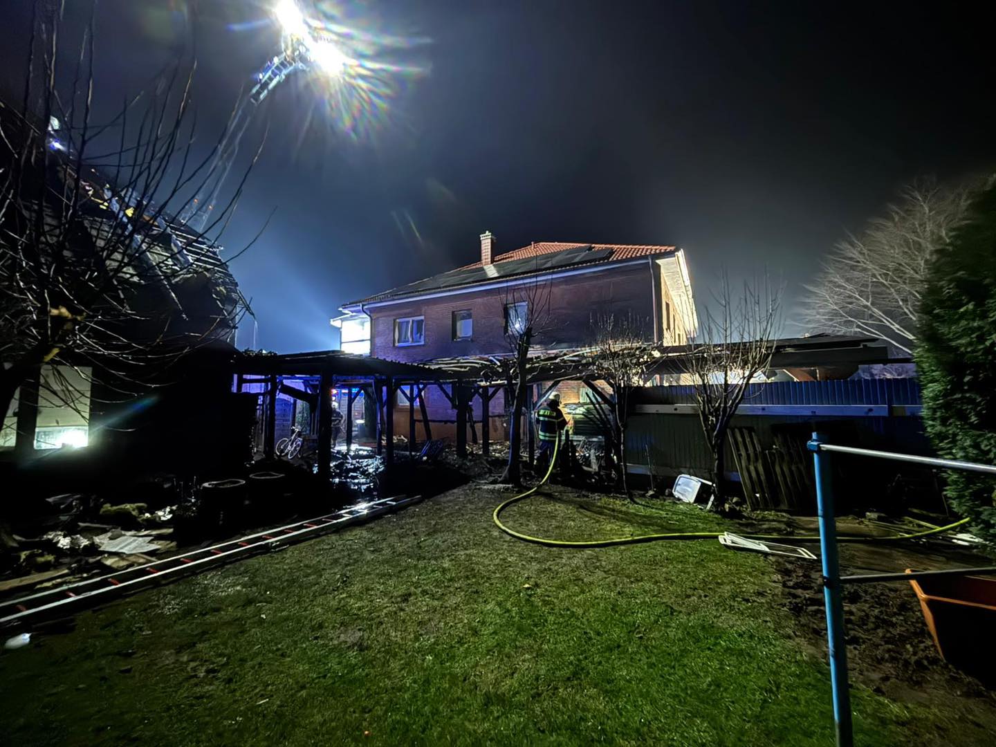 Übergriff auf Wohngebäude